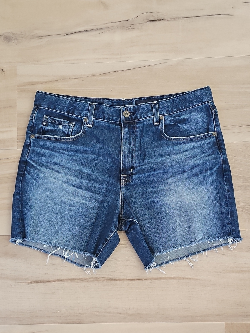 AG Adriano Goldschmied Ex Boyfriend Shorts Mid Rise Bermuda Sz 31